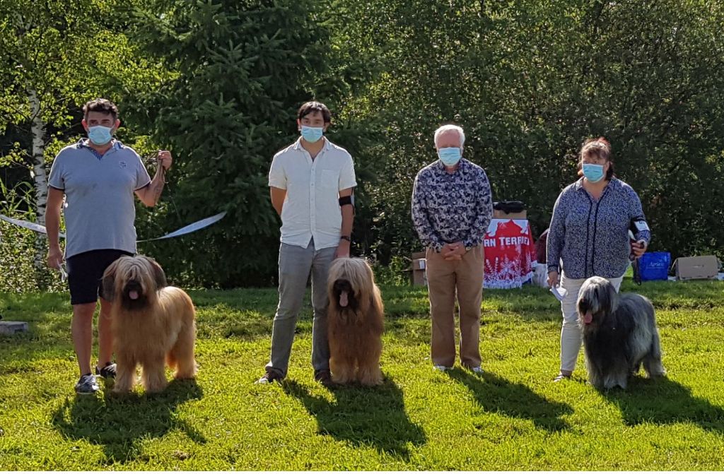 du Val de Méouge - Spéciale de race d'Aurillac le 18 juillet 2021 Juge Mr Dupas